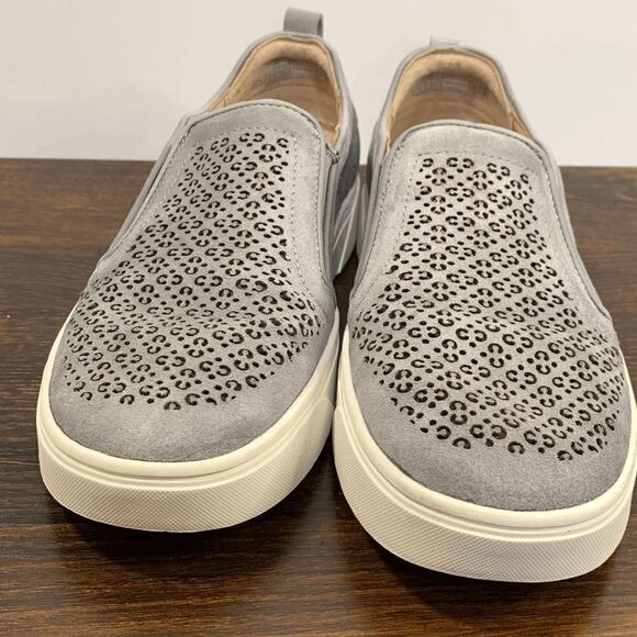 Vionic Kimmie Perf Slip On Supportive Sneaker Round To Suede Leather Gray 7M - Picture 3 of 9